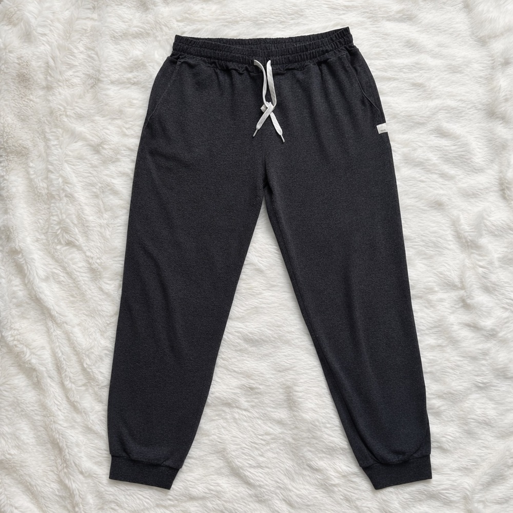 Vuori Performance Jogger Sweatpants – Charcoal Gray